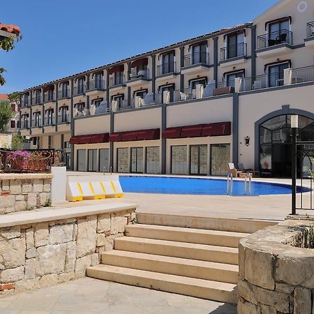 Le Ciel Hotels & Wellness Club Çeşme Exteriör bild