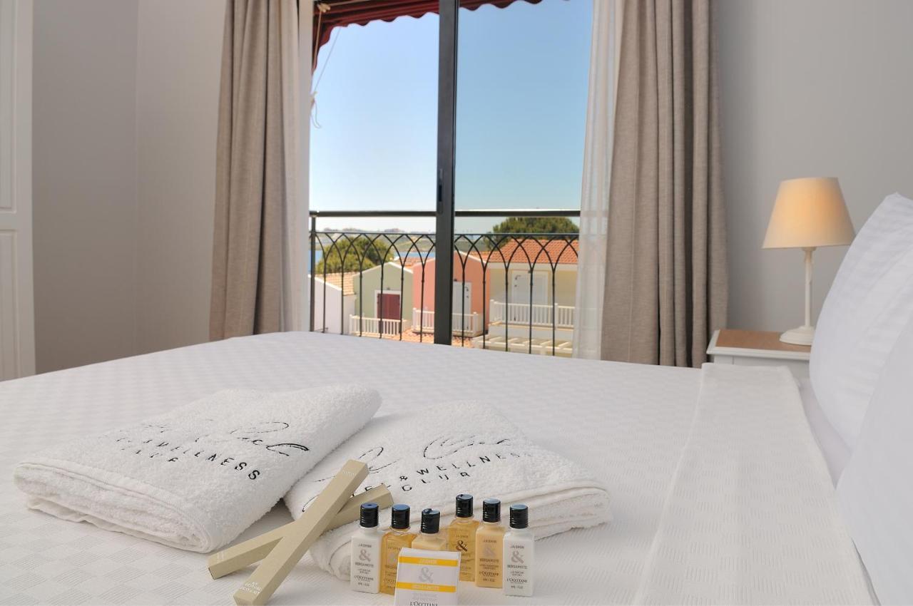 Le Ciel Hotels & Wellness Club Çeşme Exteriör bild