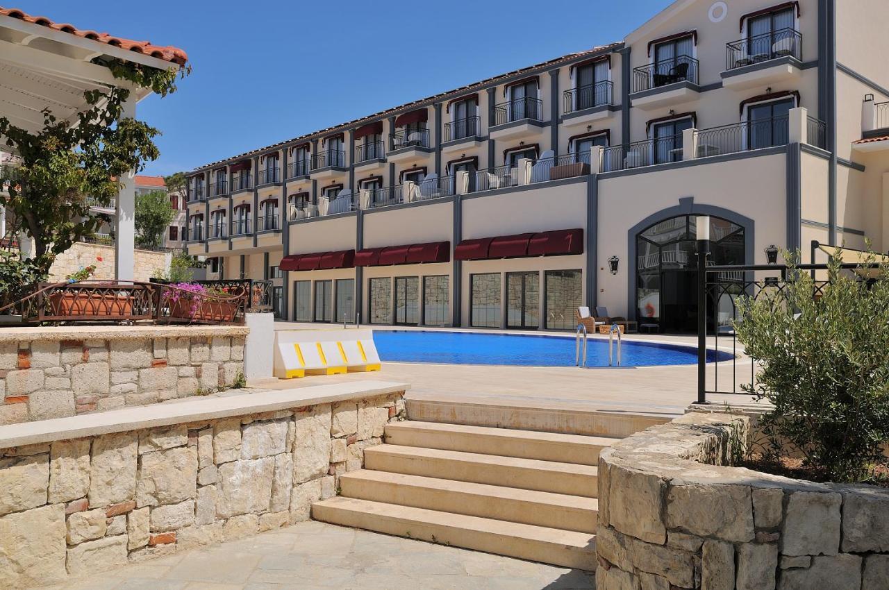 Le Ciel Hotels & Wellness Club Çeşme Exteriör bild